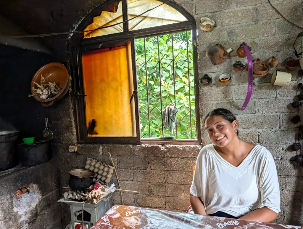 Running for water. Mairene Rojas-Tineo photo.